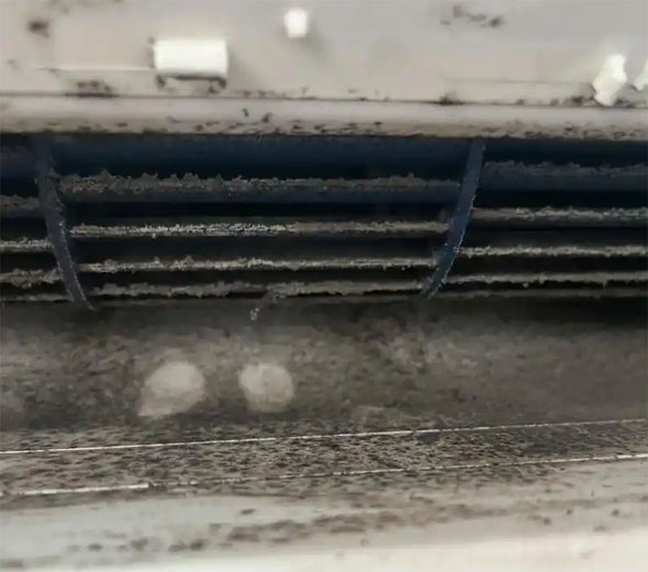 赣县空调吹的风有股烧焦味是怎么回事